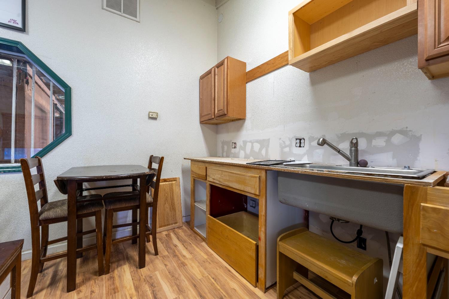 Detail Gallery Image 27 of 44 For 13615 Mccourtney Rd, Grass Valley,  CA 95949 - 2 Beds | 2/2 Baths