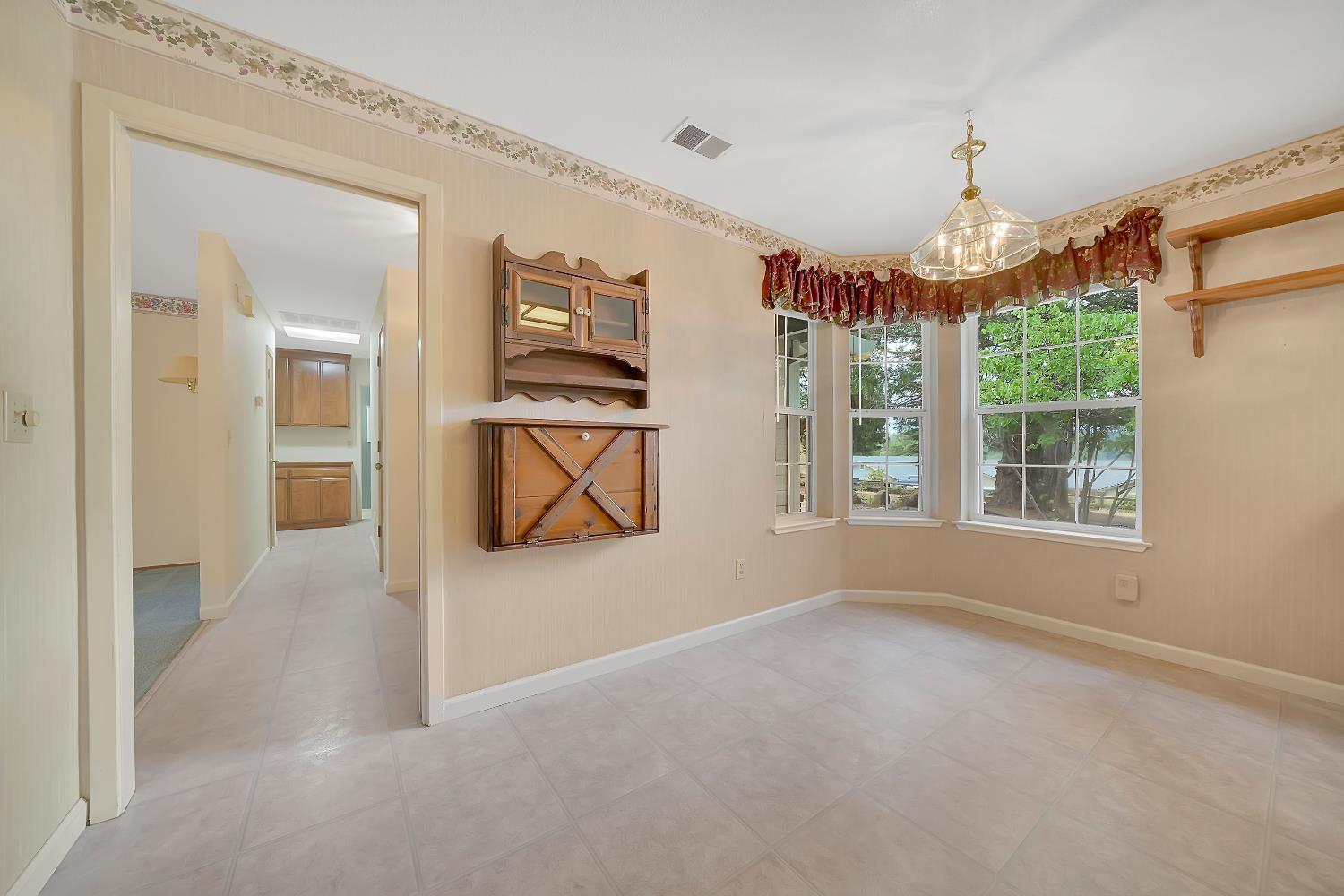 Detail Gallery Image 10 of 36 For 23431 Fortress Way, Pioneer,  CA 95666 - 3 Beds | 2 Baths