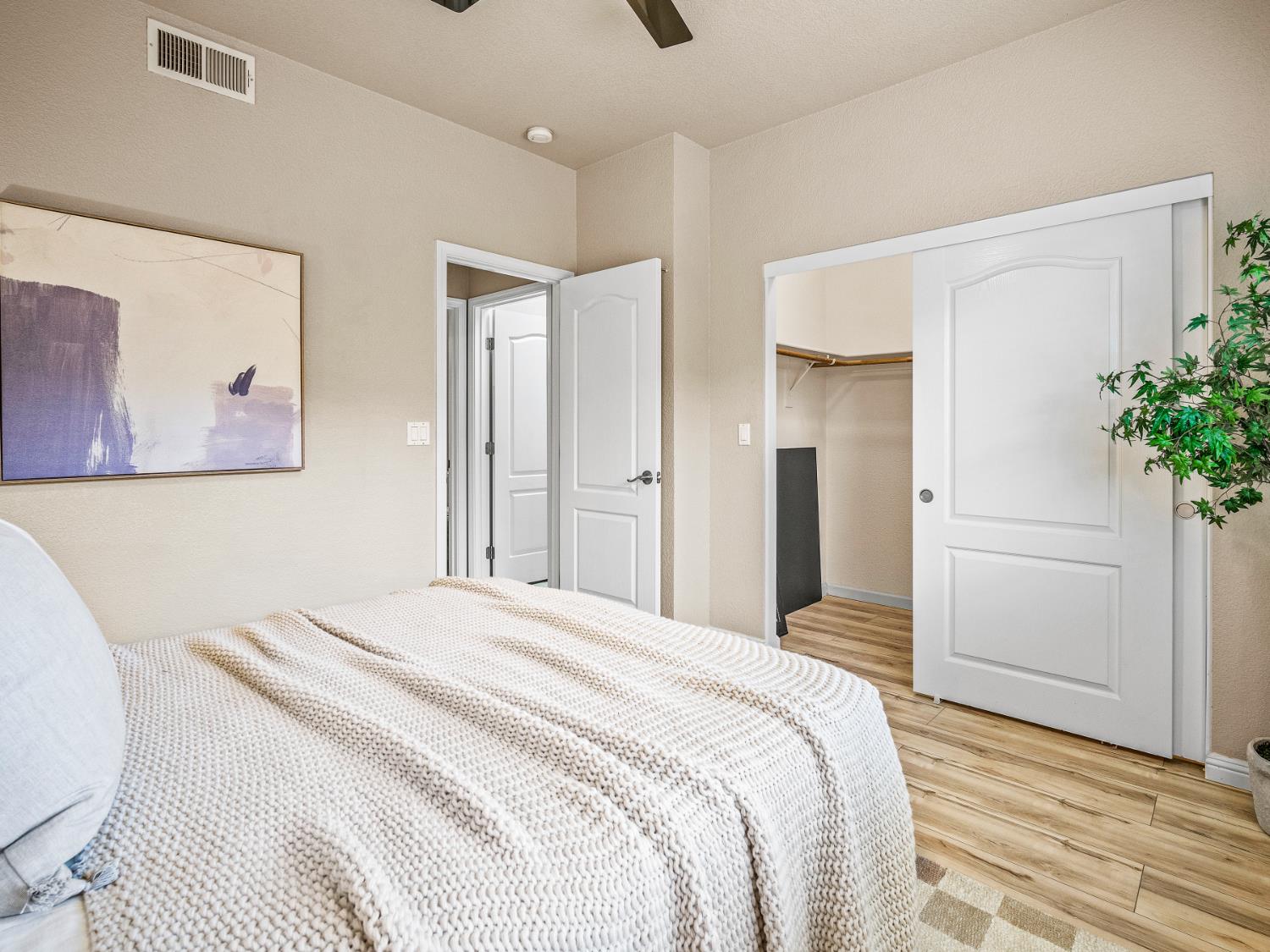 Farrell Court, Folsom, California image 19