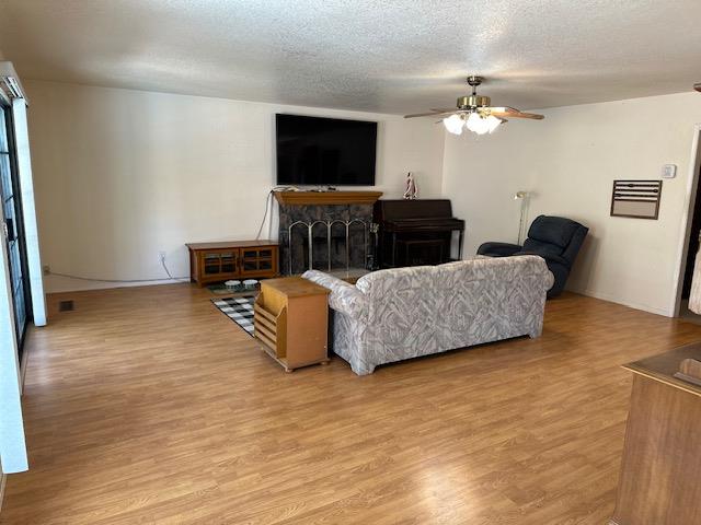 Detail Gallery Image 5 of 18 For 2613 Pescadero Pl, Modesto,  CA 95355 - 3 Beds | 2 Baths