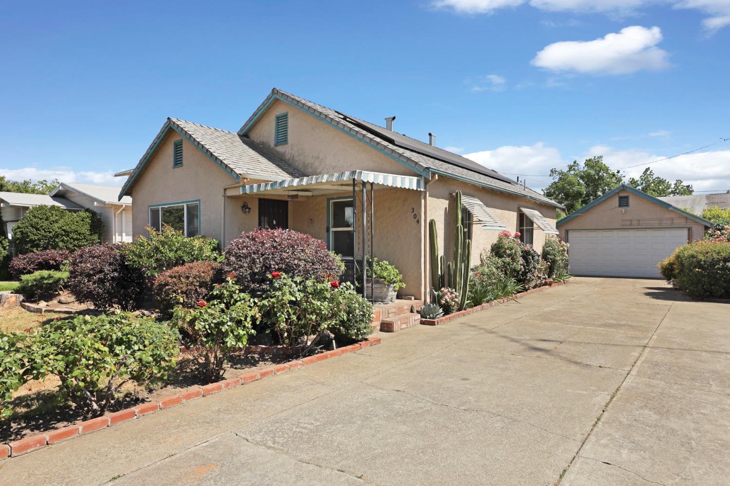 Detail Gallery Image 39 of 39 For 304 E Tokay St, Lodi,  CA 95240 - 2 Beds | 2 Baths