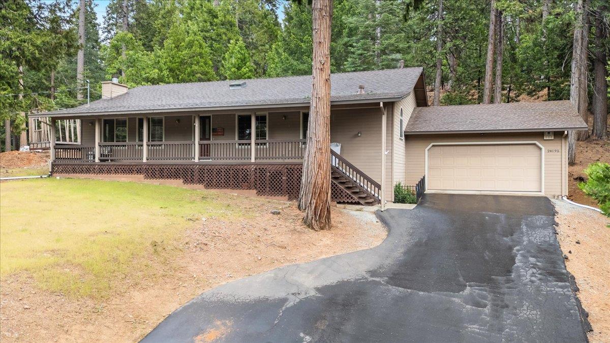 Awahanee Road, Sonora, California image 6