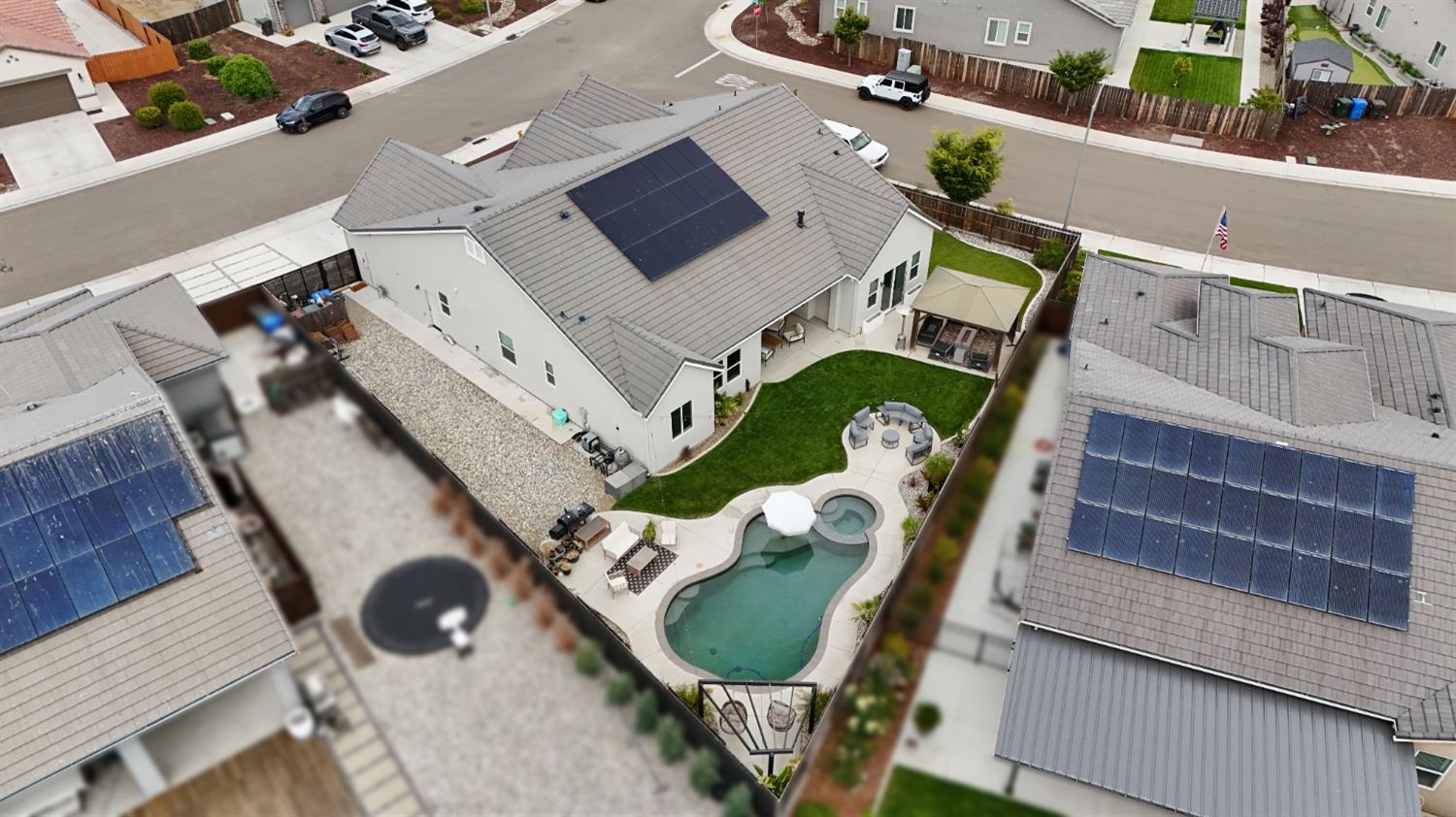 Detail Gallery Image 8 of 61 For 2134 Rambutan Pl, Manteca,  CA 95337 - 5 Beds | 3/1 Baths