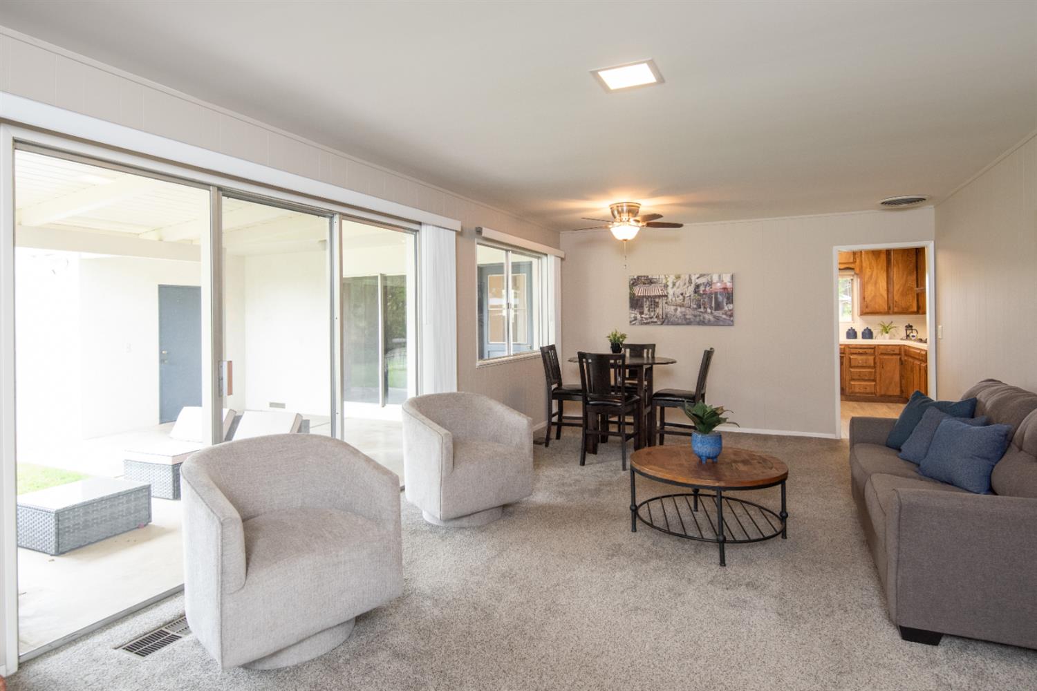 Detail Gallery Image 19 of 56 For 710 Leveland, Modesto,  CA 95350 - 5 Beds | 3 Baths