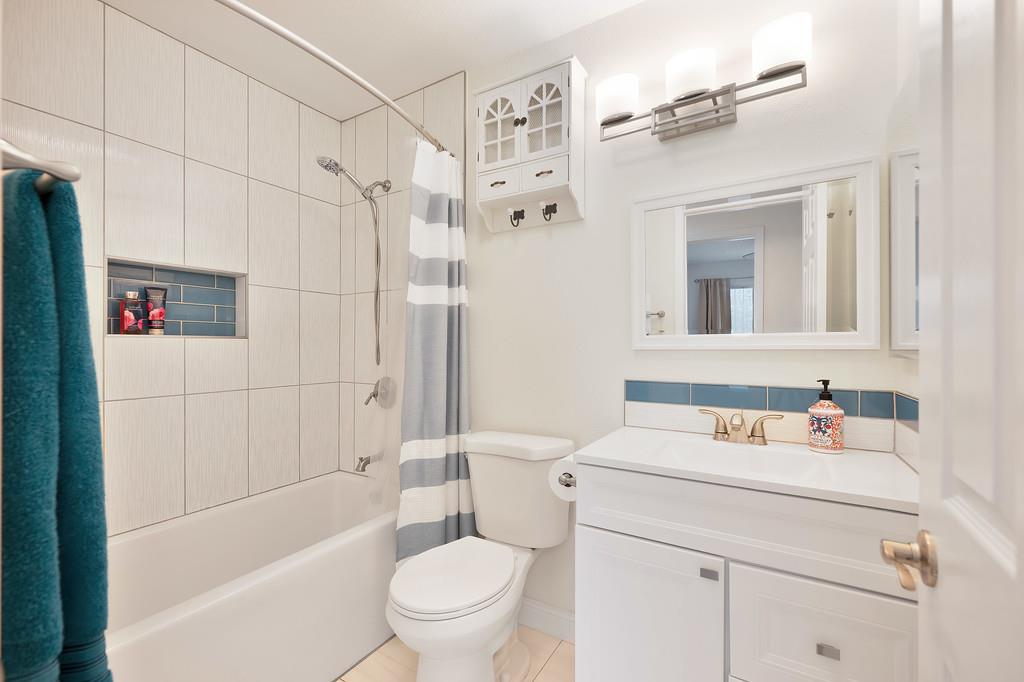 Majestic Oak Way, Citrus Heights, California image 18