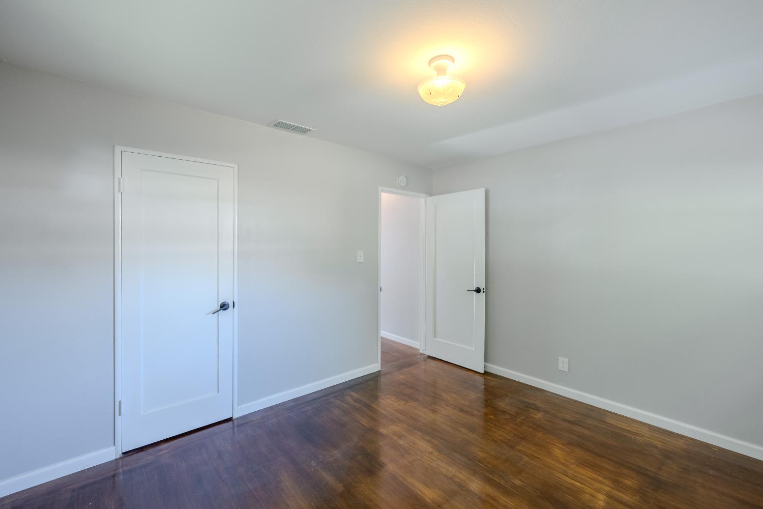 Berkshire Way, Sacramento, California image 17