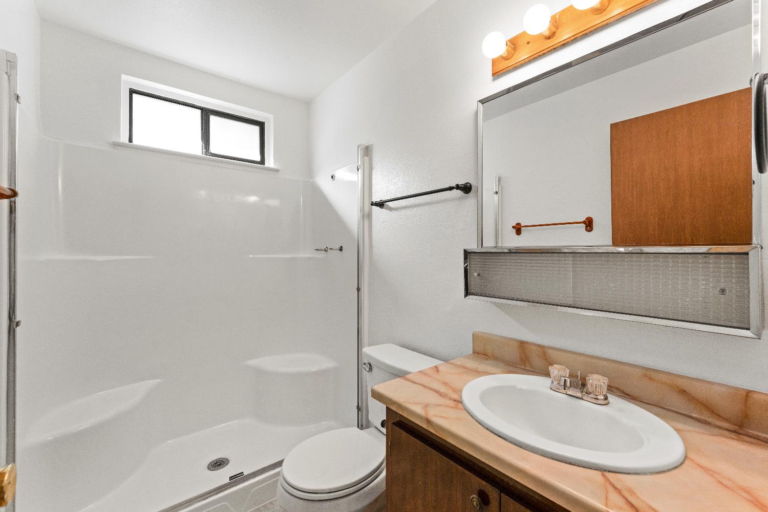 Detail Gallery Image 21 of 38 For 3349 Irvindale Way, Antelope,  CA 95843 - 3 Beds | 2 Baths