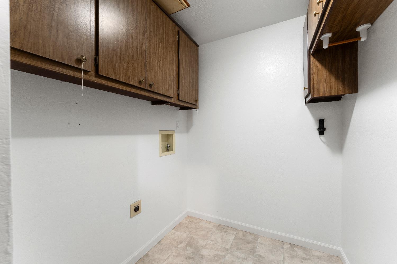 Detail Gallery Image 23 of 38 For 3349 Irvindale Way, Antelope,  CA 95843 - 3 Beds | 2 Baths