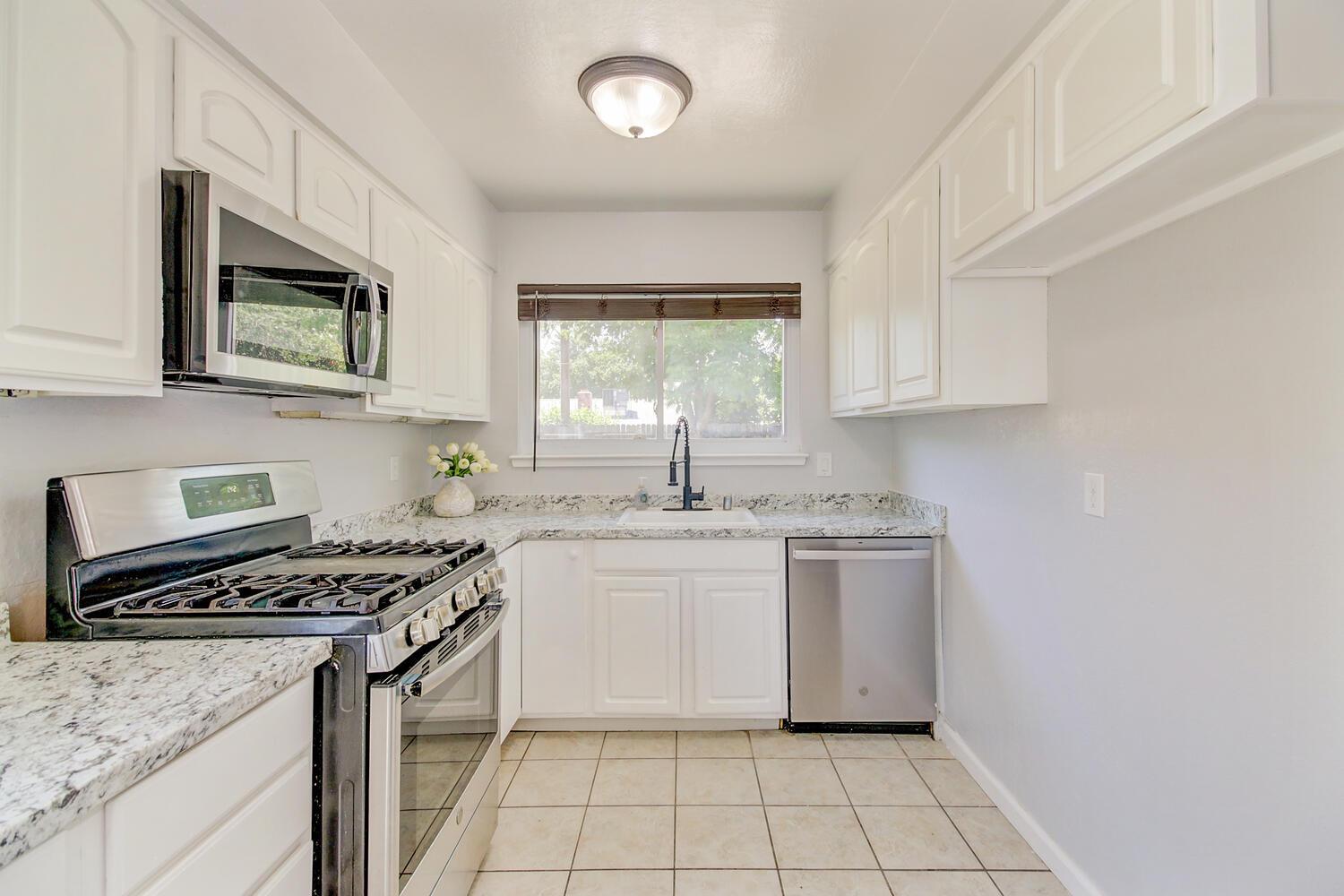 Detail Gallery Image 14 of 35 For 8258 Cordelia Cir, Citrus Heights,  CA 95621 - 3 Beds | 1 Baths