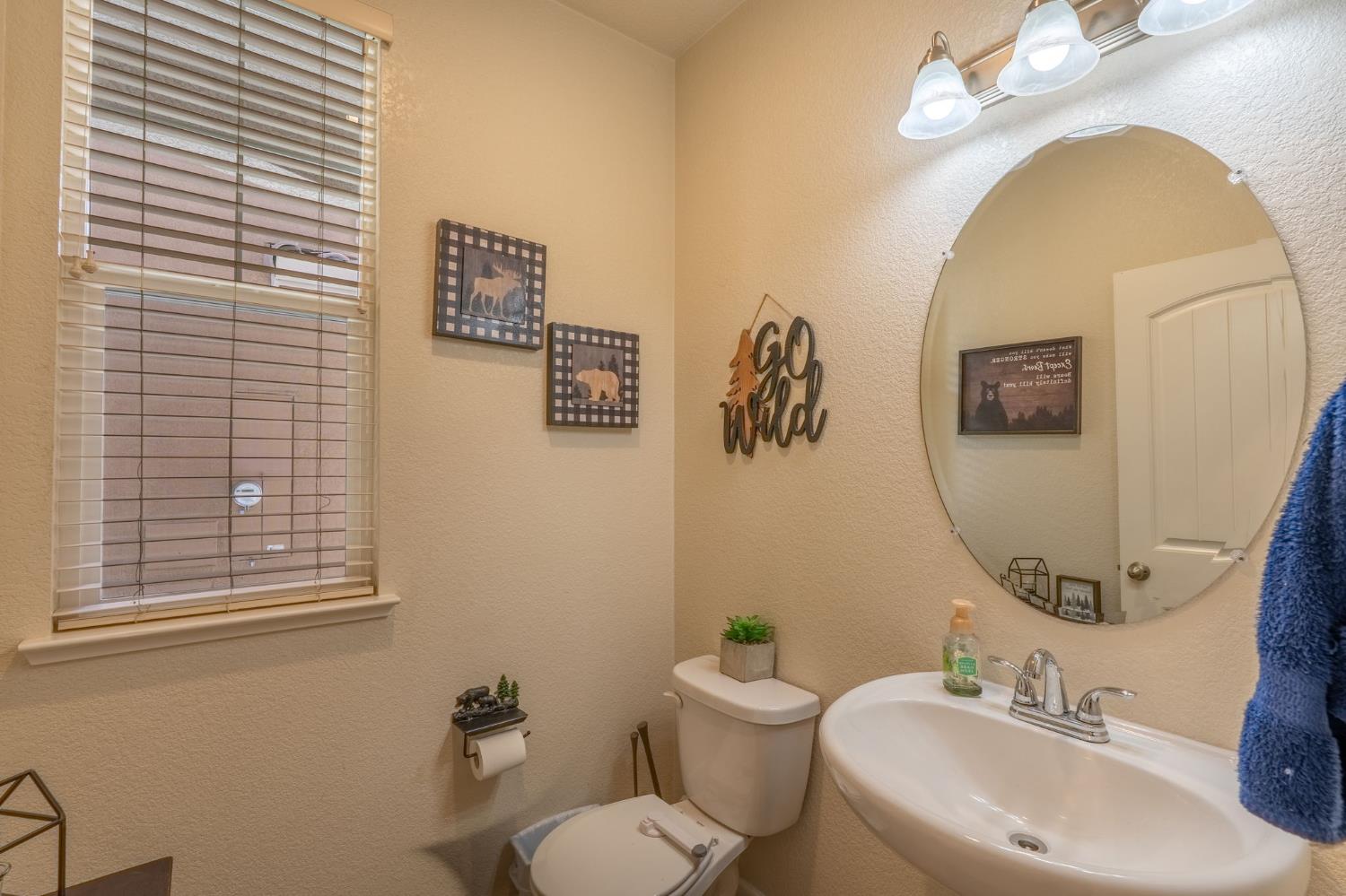 Detail Gallery Image 15 of 34 For 3905 Lookout Dr, Modesto,  CA 95355 - 3 Beds | 2/1 Baths
