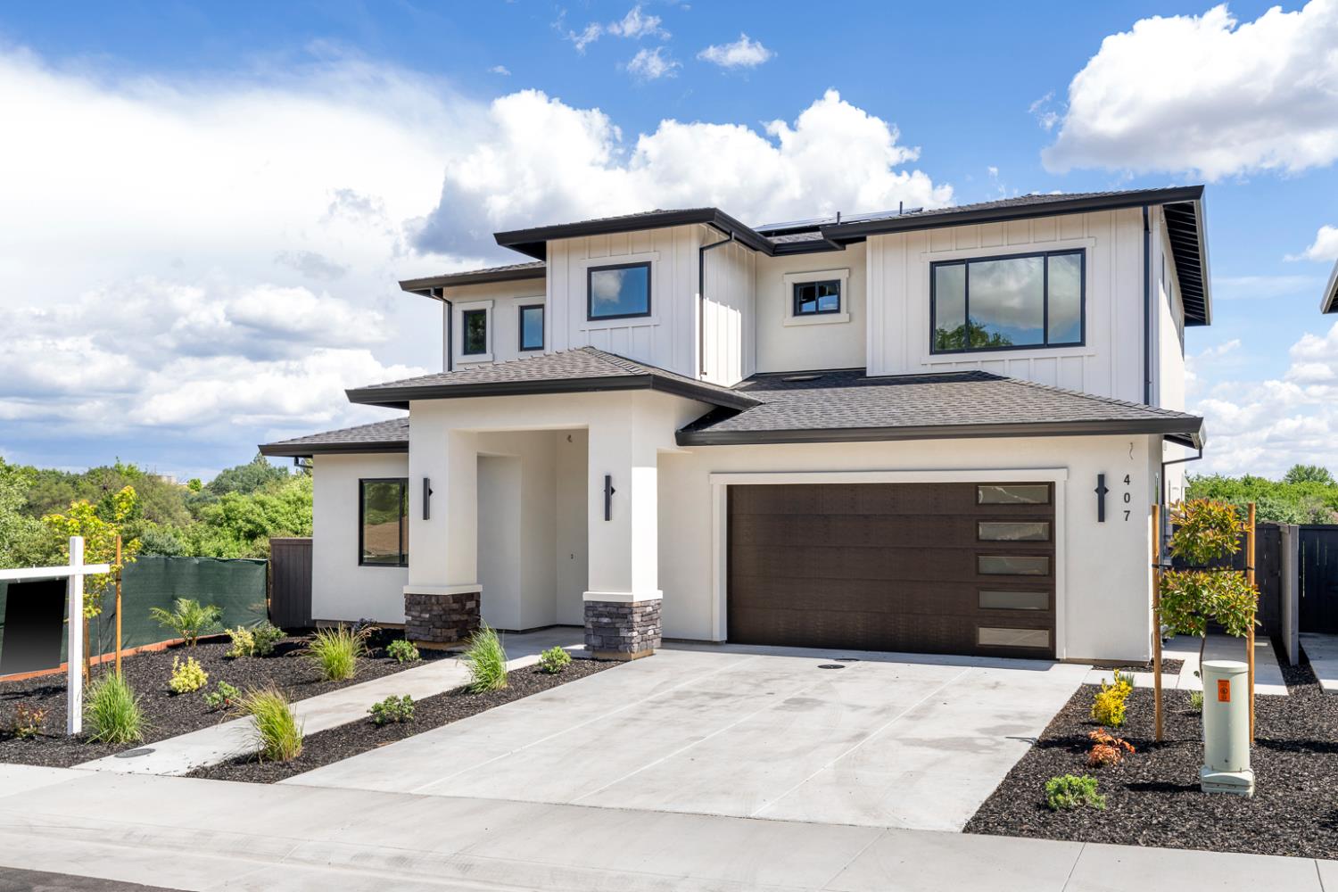 Detail Gallery Image 3 of 59 For 407 East St, Roseville,  CA 95678 - 4 Beds | 4 Baths