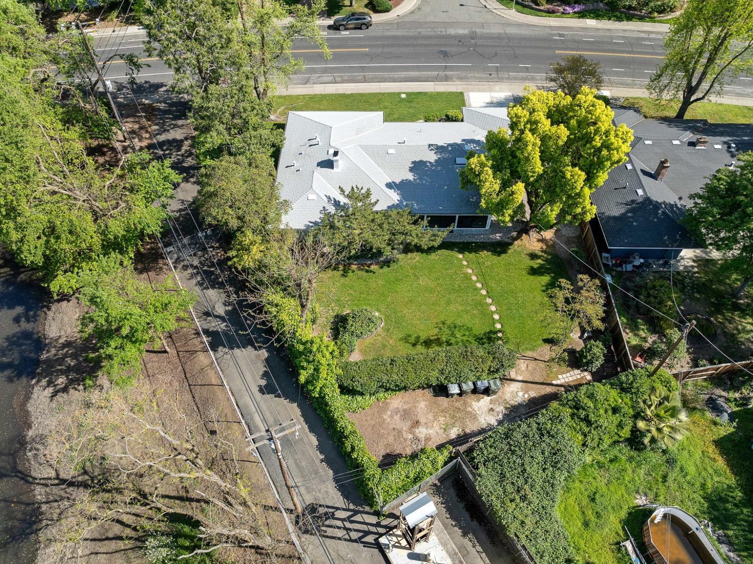 Detail Gallery Image 41 of 53 For 6612 13th St, Sacramento,  CA 95831 - 3 Beds | 2 Baths