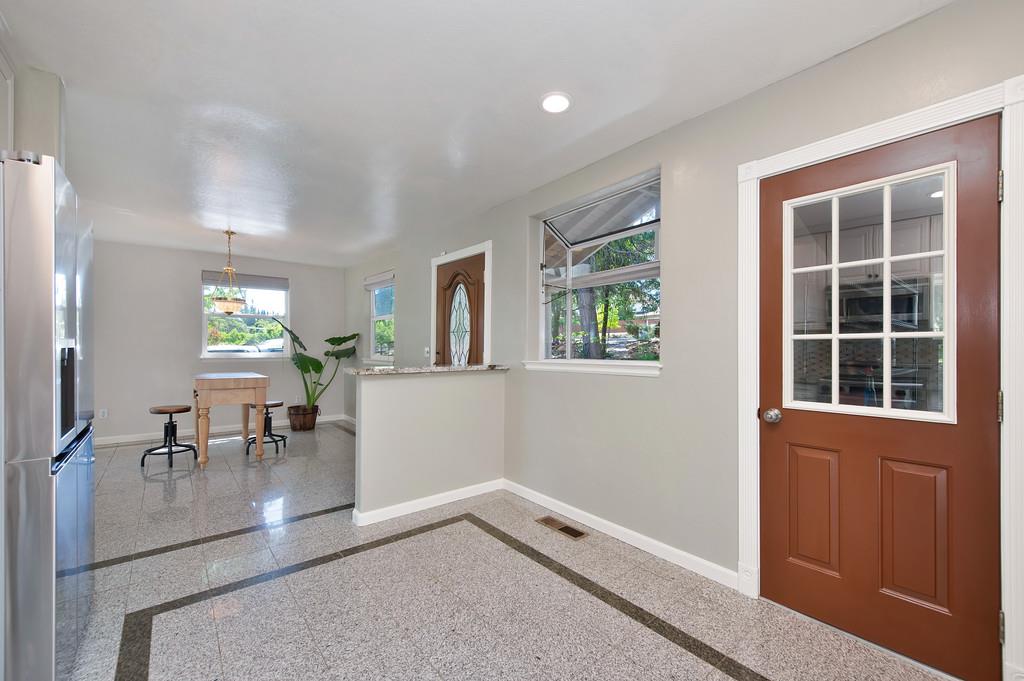 Detail Gallery Image 7 of 37 For 10513 Indian Hill Rd, Newcastle,  CA 95658 - 3 Beds | 2 Baths