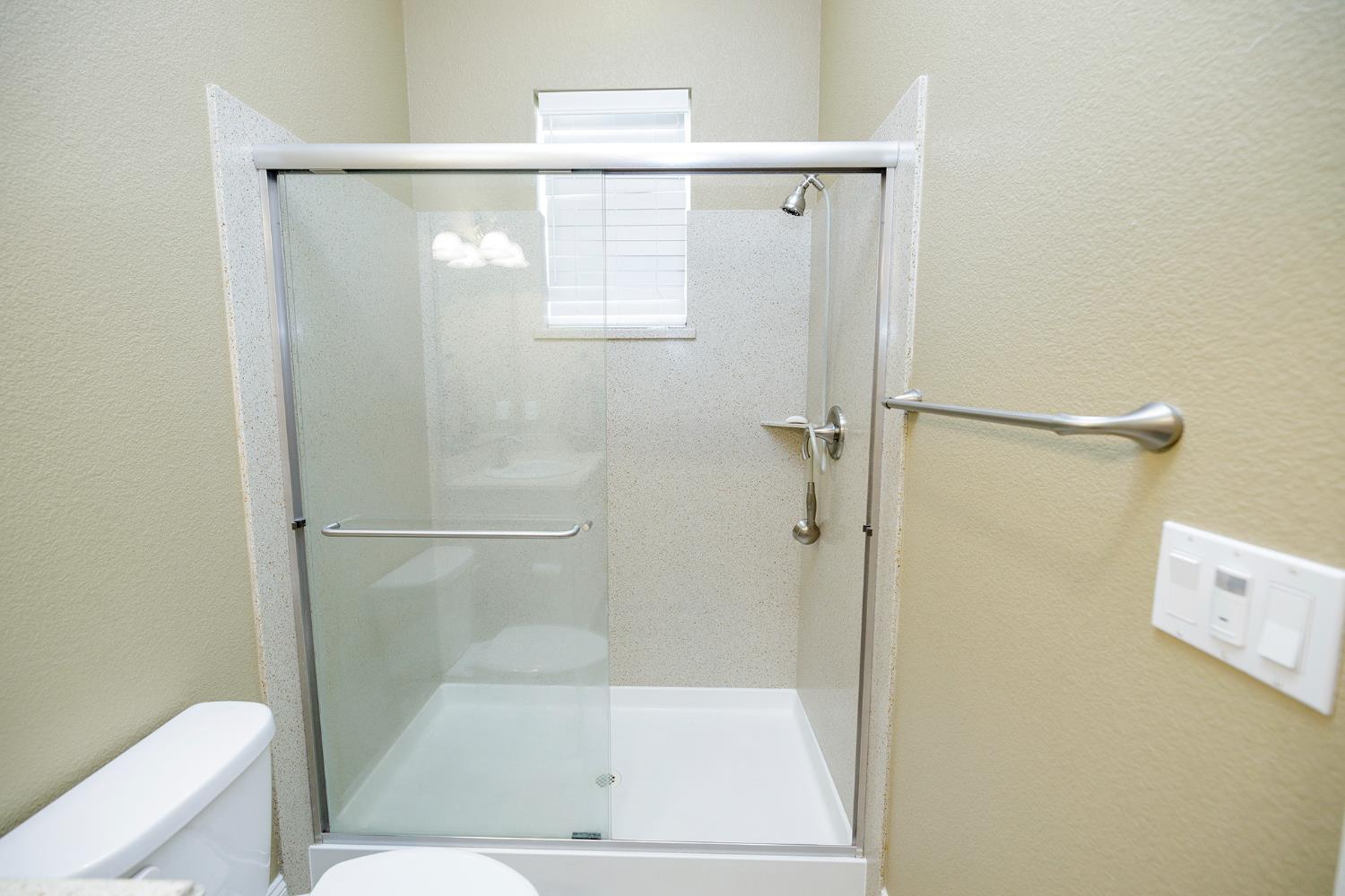 Detail Gallery Image 32 of 58 For 367 via Attivo, Oakdale,  CA 95361 - 2 Beds | 2/1 Baths