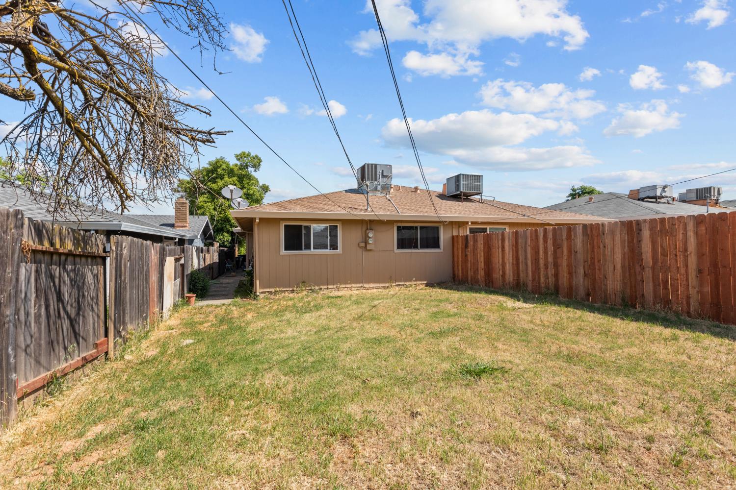 Detail Gallery Image 35 of 36 For 10164 Crawford Way, Sacramento,  CA 95827 - – Beds | – Baths