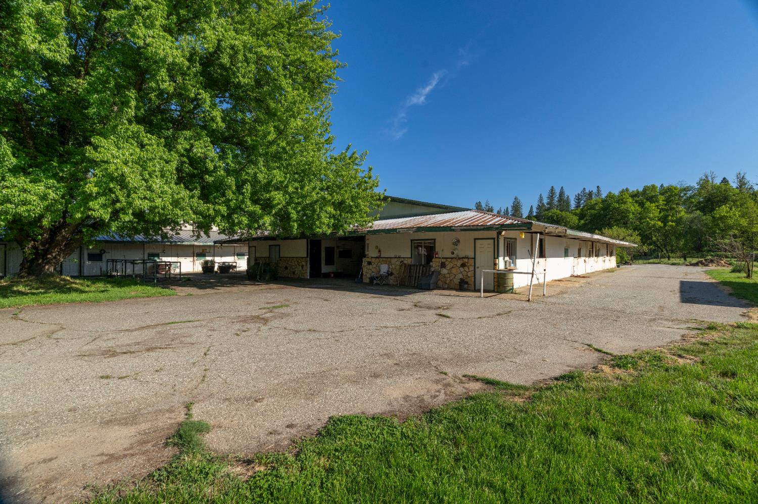 Detail Gallery Image 18 of 44 For 13615 Mccourtney Rd, Grass Valley,  CA 95949 - 2 Beds | 2/2 Baths