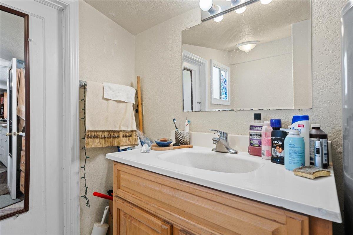 Detail Gallery Image 29 of 46 For 114 Harris St, Grass Valley,  CA 95945 - 6 Beds | 3 Baths