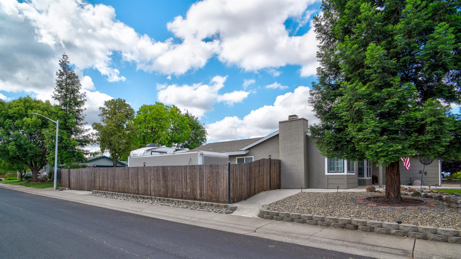 Detail Gallery Image 6 of 46 For 630 Grider Dr, Roseville,  CA 95678 - 3 Beds | 2 Baths