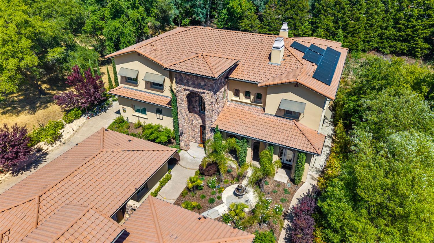 Detail Gallery Image 14 of 98 For 5521 Monte Claire Ln, Loomis,  CA 95650 - 6 Beds | 6/1 Baths