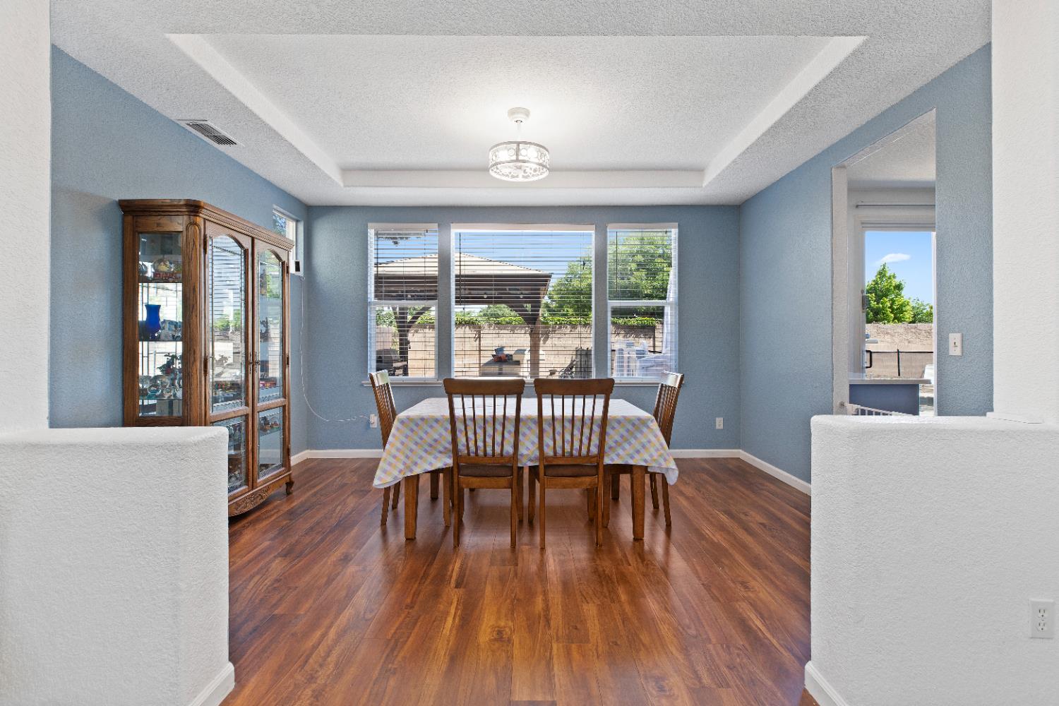 Detail Gallery Image 12 of 55 For 3408 Vancouver Dr, Modesto,  CA 95355 - 4 Beds | 3/1 Baths