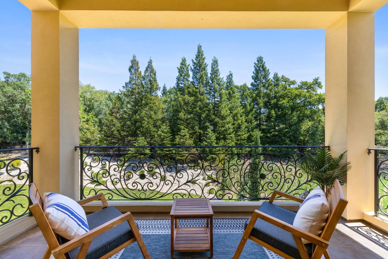 Detail Gallery Image 80 of 98 For 5521 Monte Claire Ln, Loomis,  CA 95650 - 6 Beds | 6/1 Baths