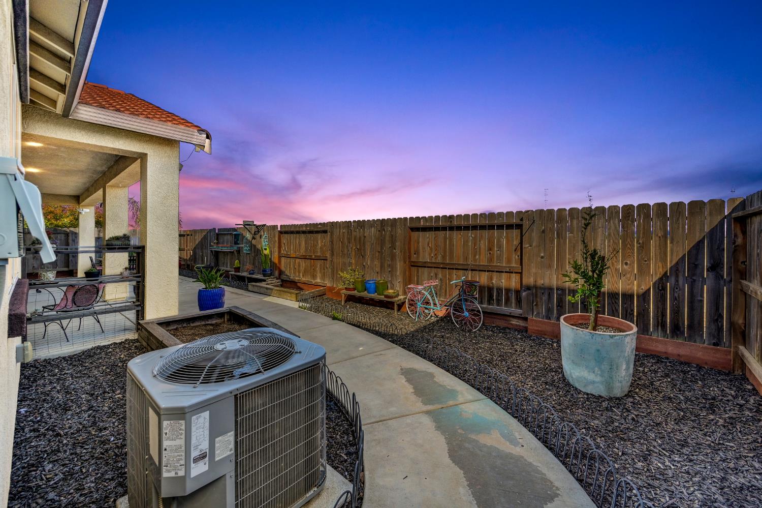 Evanston Way, Rancho Cordova, California image 4