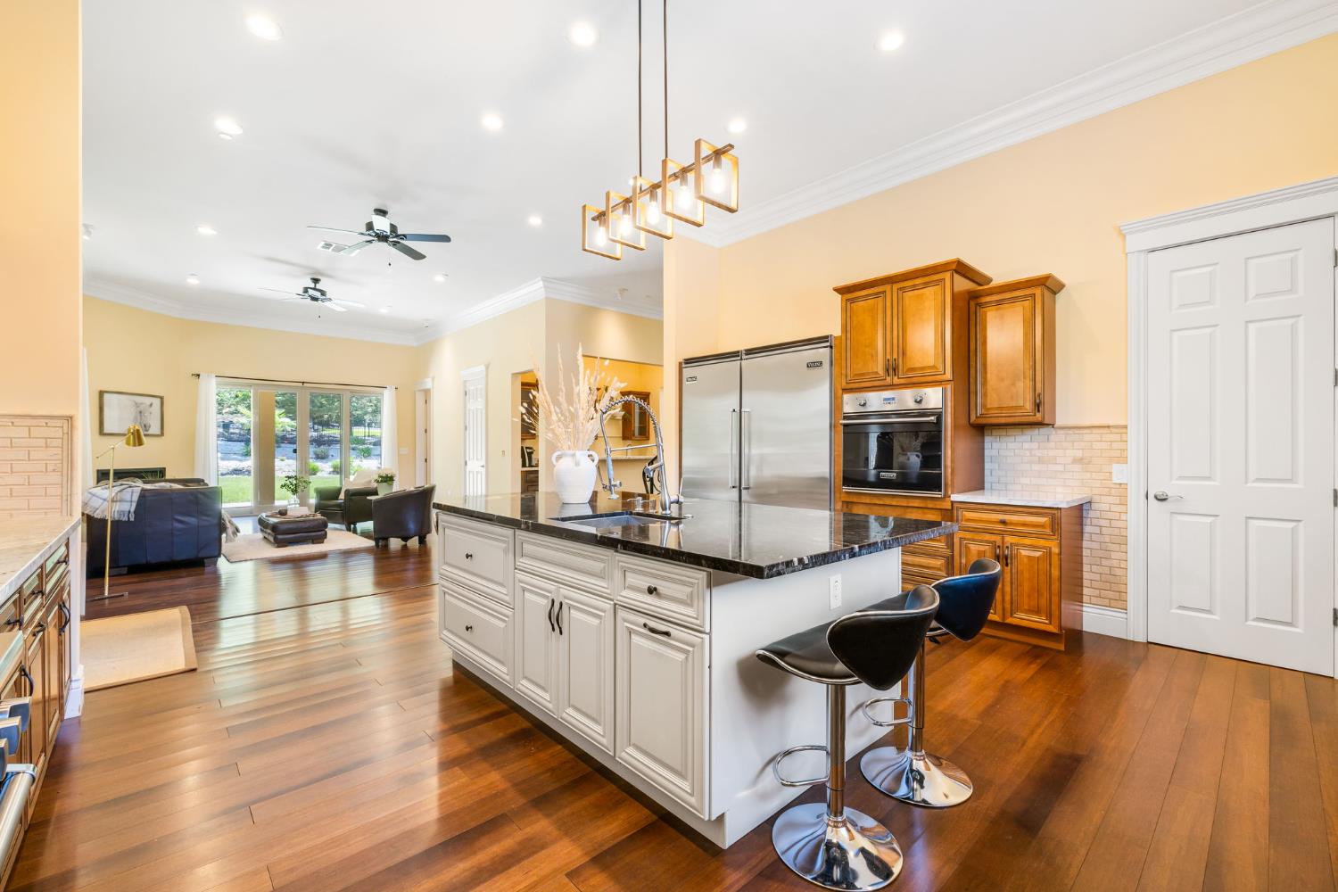 Detail Gallery Image 35 of 98 For 5521 Monte Claire Ln, Loomis,  CA 95650 - 6 Beds | 6/1 Baths