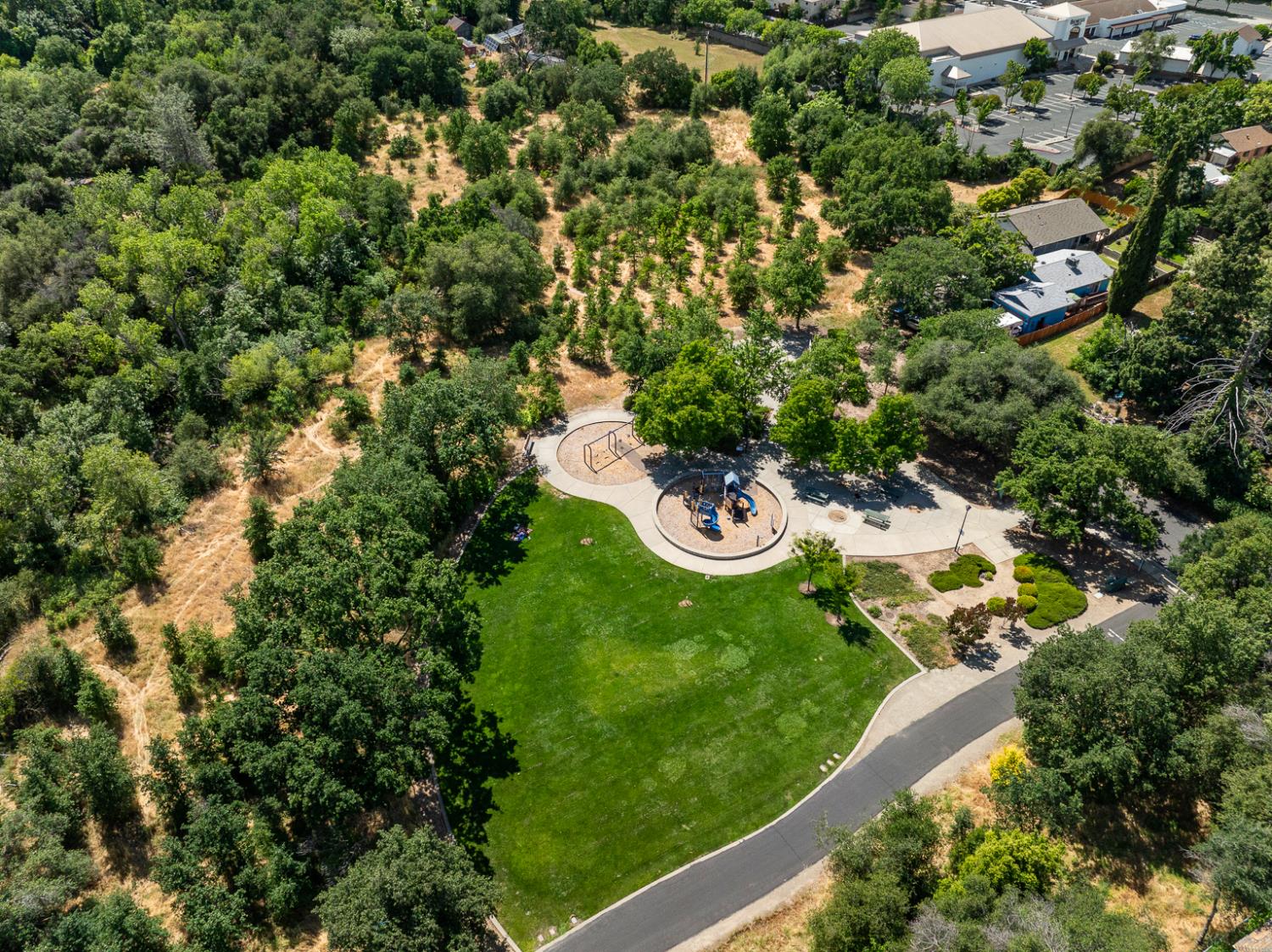 Detail Gallery Image 57 of 59 For 407 East St, Roseville,  CA 95678 - 4 Beds | 4 Baths