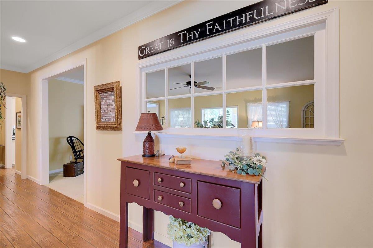 Detail Gallery Image 6 of 84 For 685 Saddleback Dr, Marysville,  CA 95901 - 3 Beds | 2/2 Baths