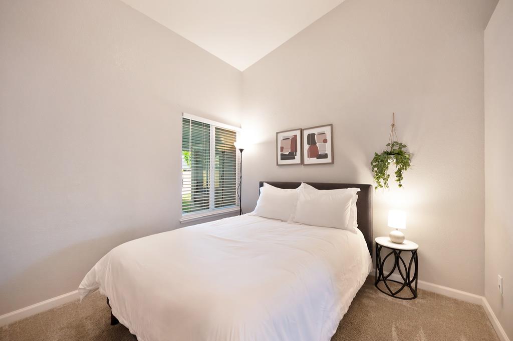 Peach Leaf Court, Sacramento, California image 20