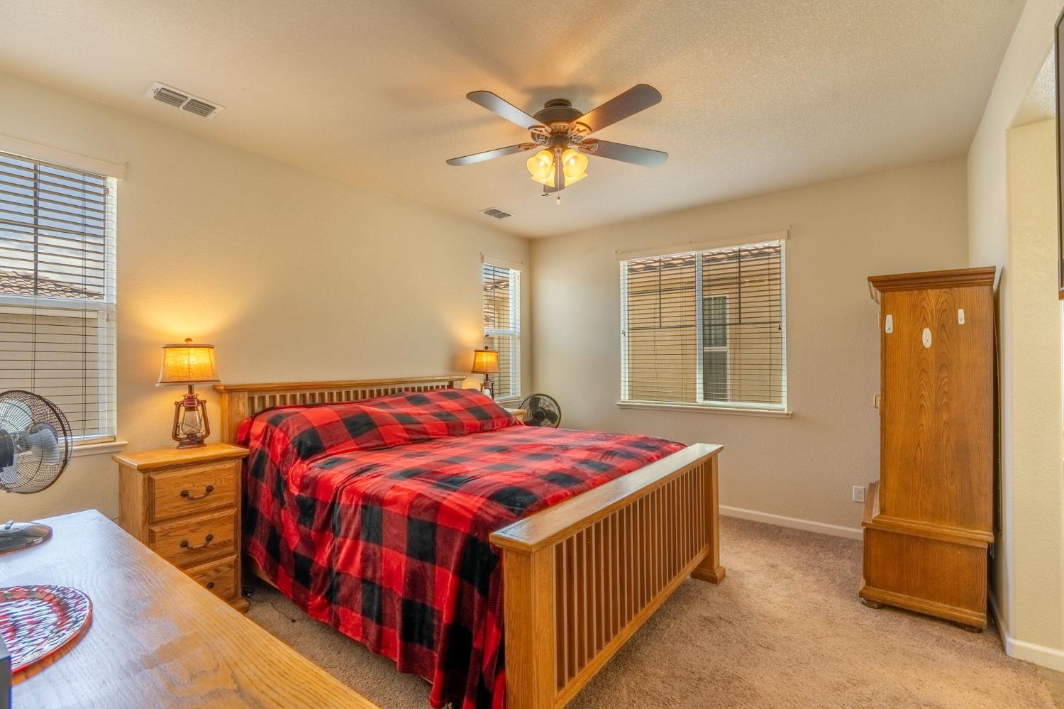 Detail Gallery Image 20 of 34 For 3905 Lookout Dr, Modesto,  CA 95355 - 3 Beds | 2/1 Baths