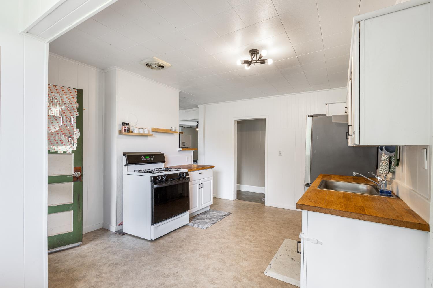 Detail Gallery Image 21 of 37 For 29658 State Highway 49, North San Juan,  CA 95960 - 3 Beds | 1 Baths