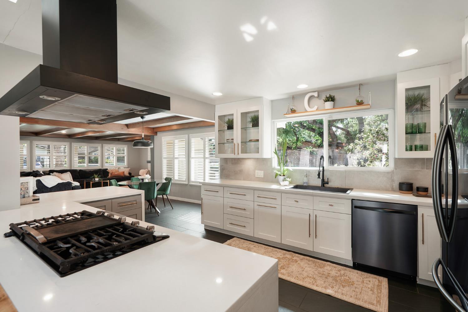 Detail Gallery Image 17 of 79 For 2321 Bonniebrook Dr, Stockton,  CA 95207 - 3 Beds | 2/1 Baths