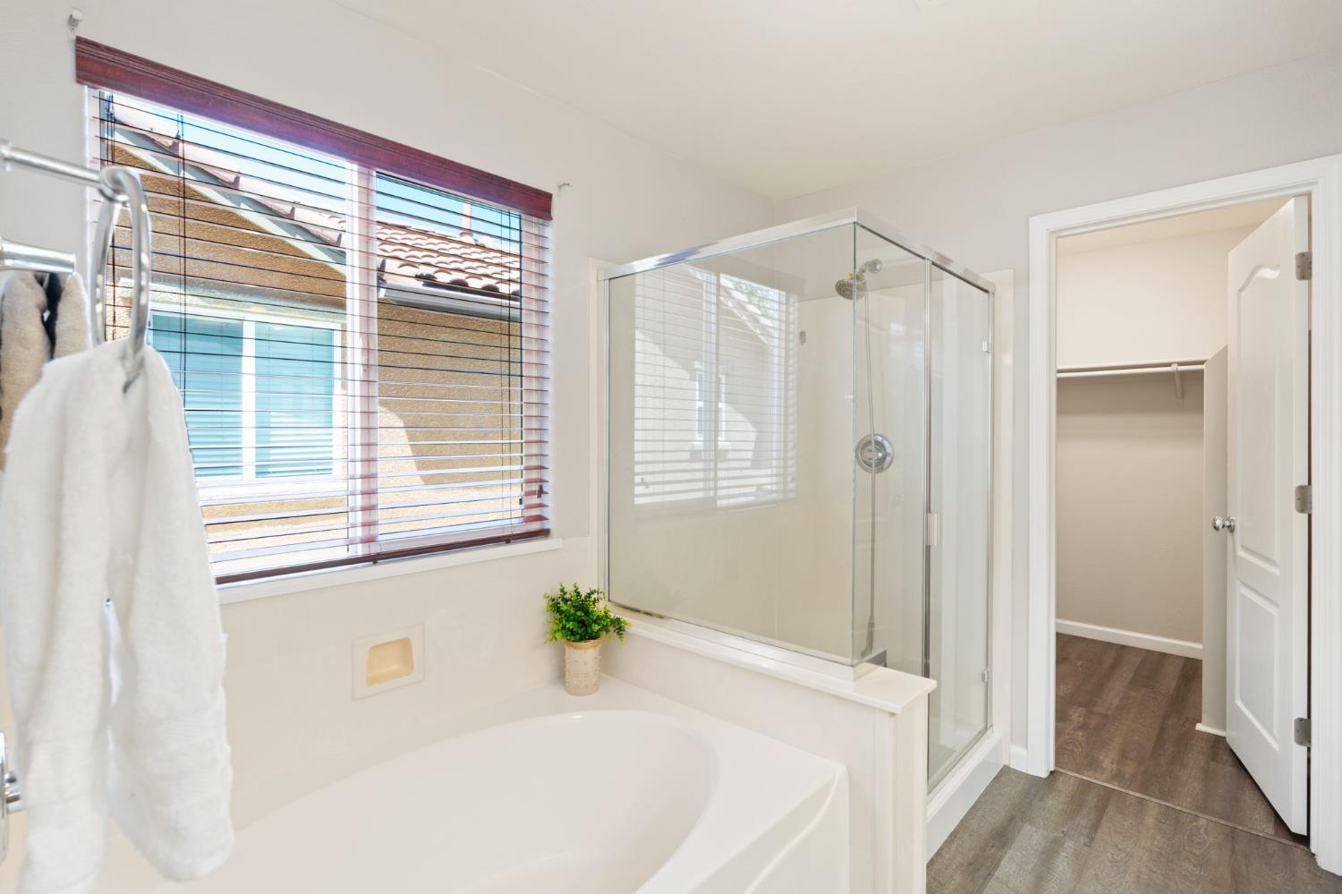 Detail Gallery Image 16 of 31 For 3227 Portage Way, Sacramento,  CA 95835 - 3 Beds | 2/1 Baths