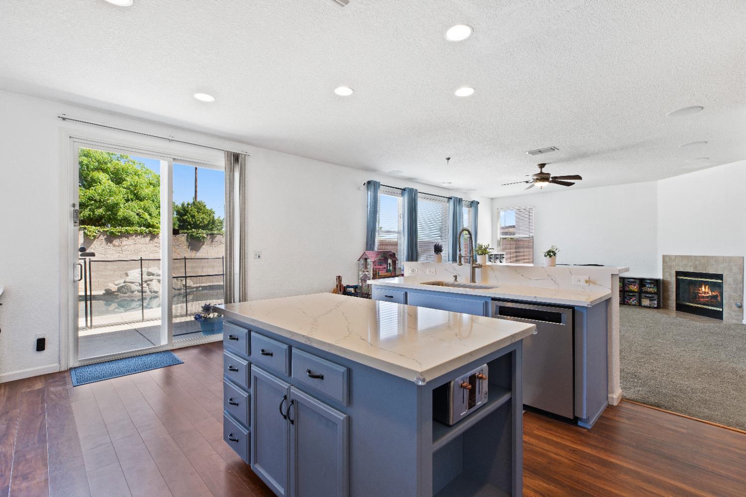 Detail Gallery Image 20 of 55 For 3408 Vancouver Dr, Modesto,  CA 95355 - 4 Beds | 3/1 Baths
