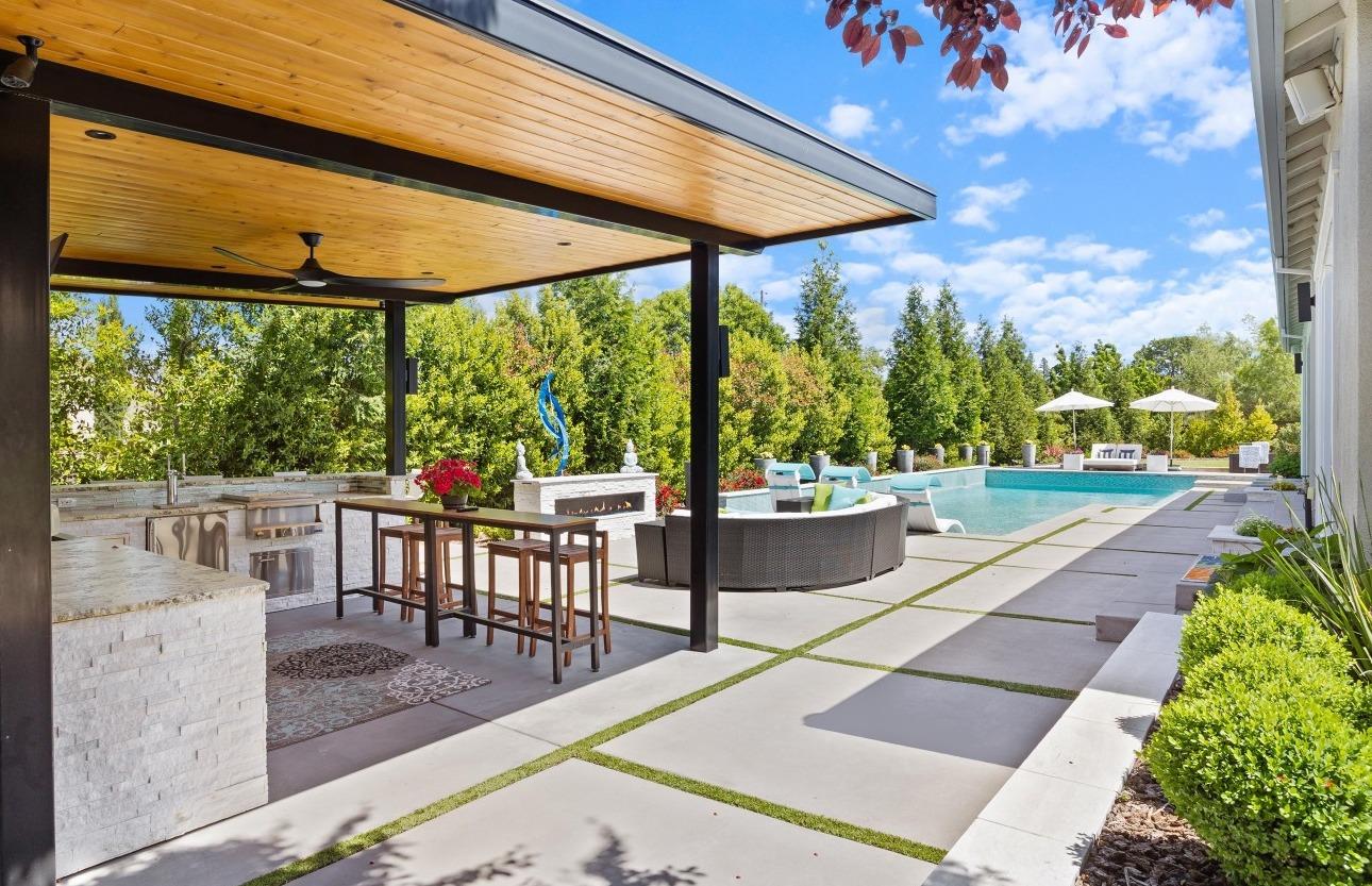 Detail Gallery Image 3 of 76 For 5175 Pastor Dr, Granite Bay,  CA 95746 - 5 Beds | 4/1 Baths
