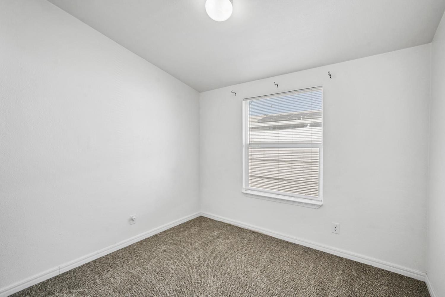 Detail Gallery Image 8 of 20 For 19690 N Hwy 99 8, Acampo,  CA 95220 - 3 Beds | 2 Baths