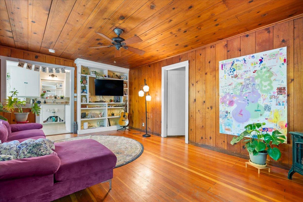 Detail Gallery Image 34 of 84 For 259 N Auburn St, Grass Valley,  CA 95945 - 5 Beds | 4 Baths