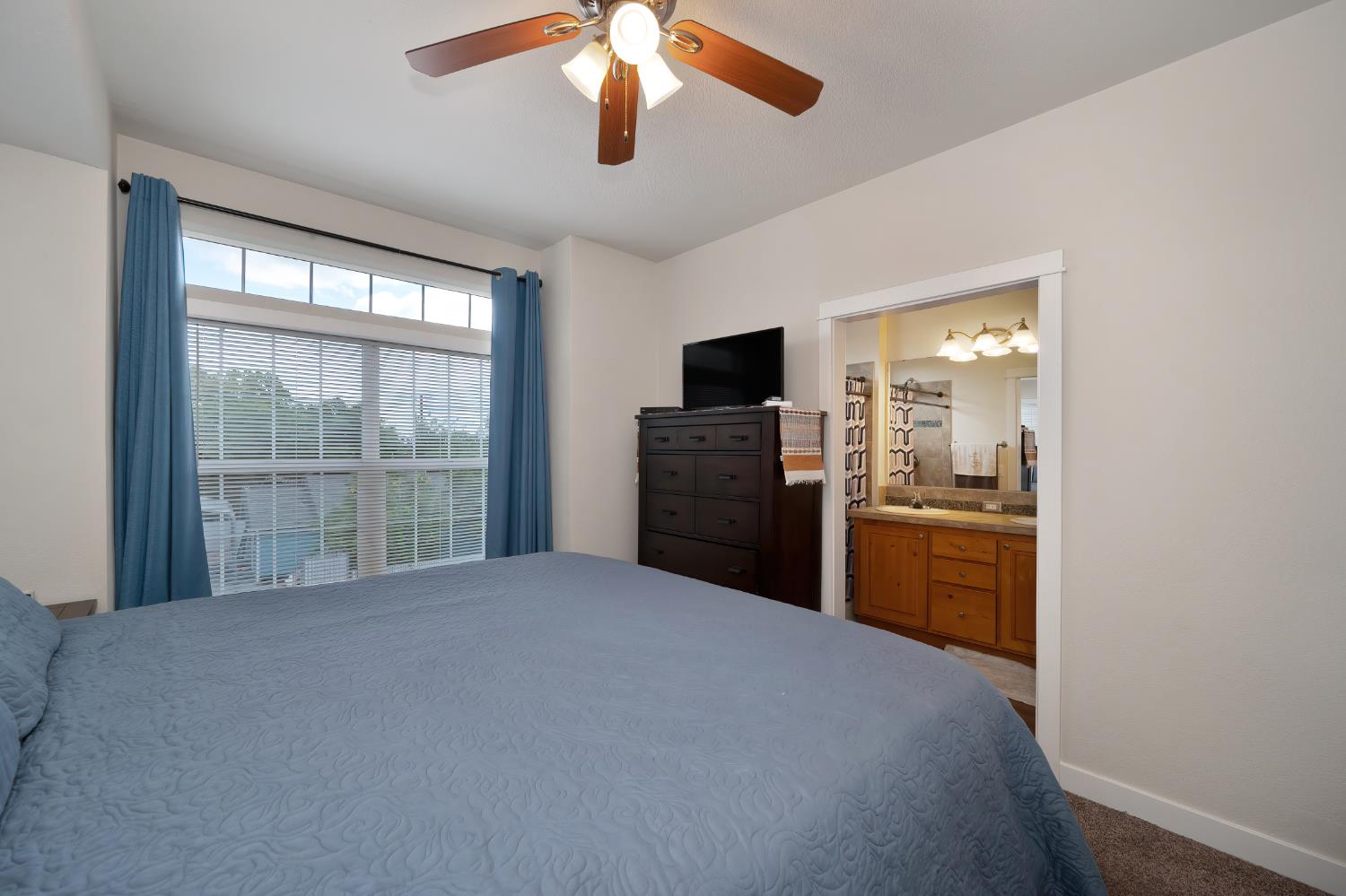 Detail Gallery Image 24 of 37 For 105 Hickory St, Roseville,  CA 95678 - 3 Beds | 2/1 Baths
