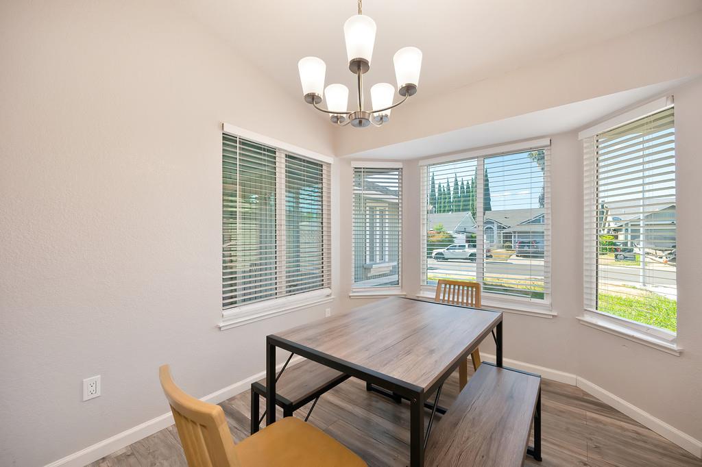 Peach Leaf Court, Sacramento, California image 18