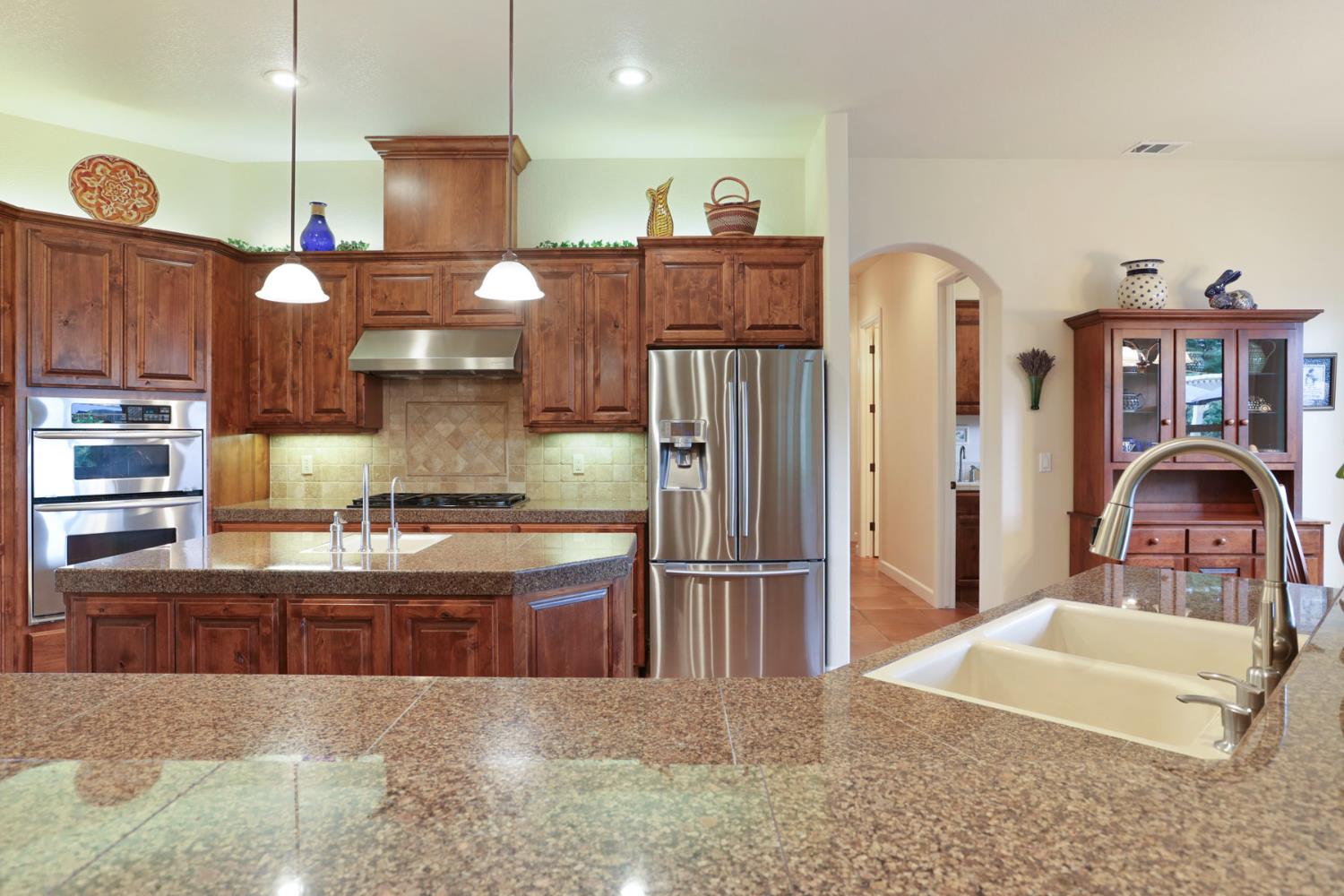 Detail Gallery Image 11 of 63 For 1037 Olson Ct, Ripon,  CA 95366 - 3 Beds | 2 Baths