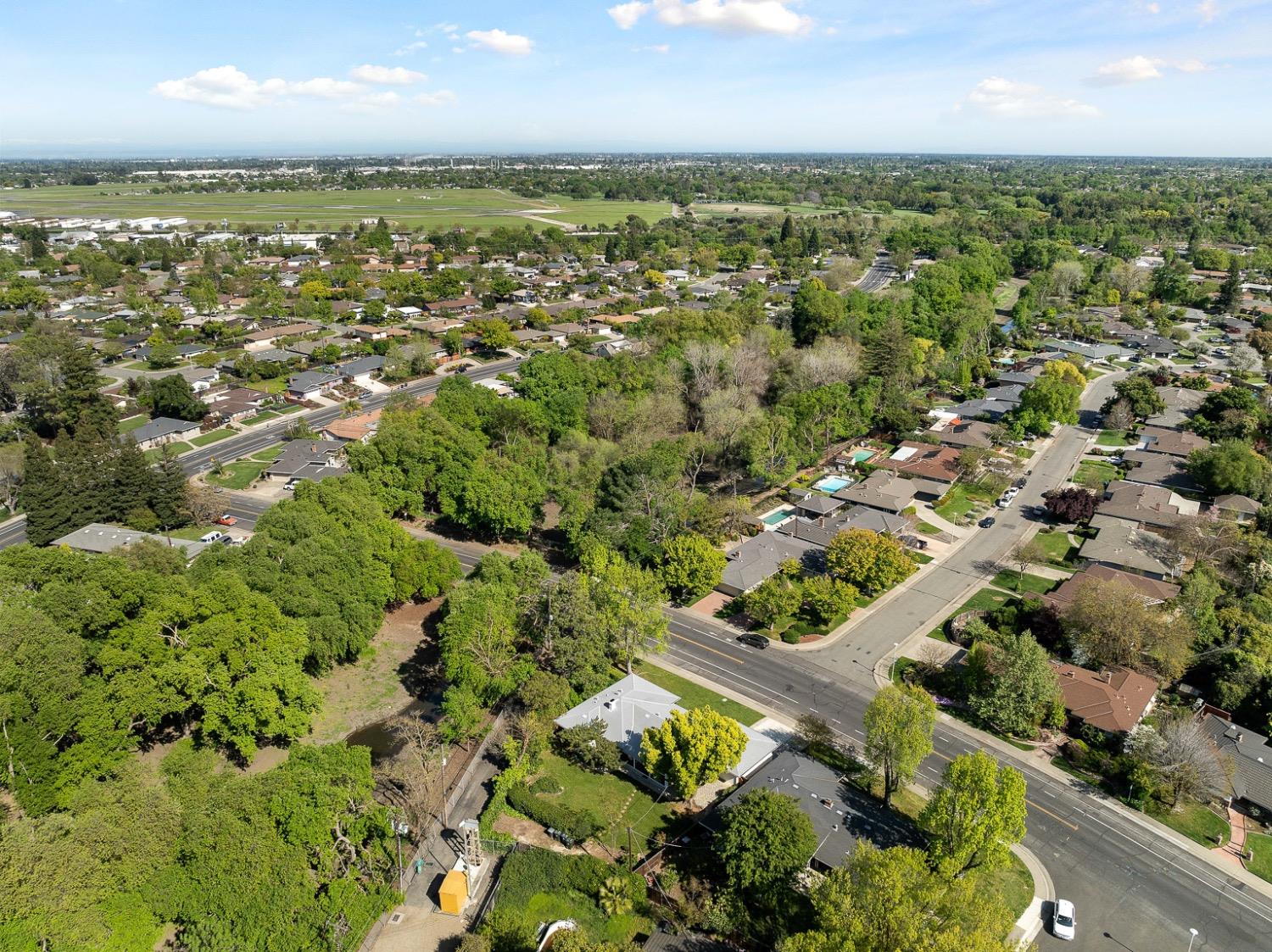 Detail Gallery Image 44 of 53 For 6612 13th St, Sacramento,  CA 95831 - 3 Beds | 2 Baths
