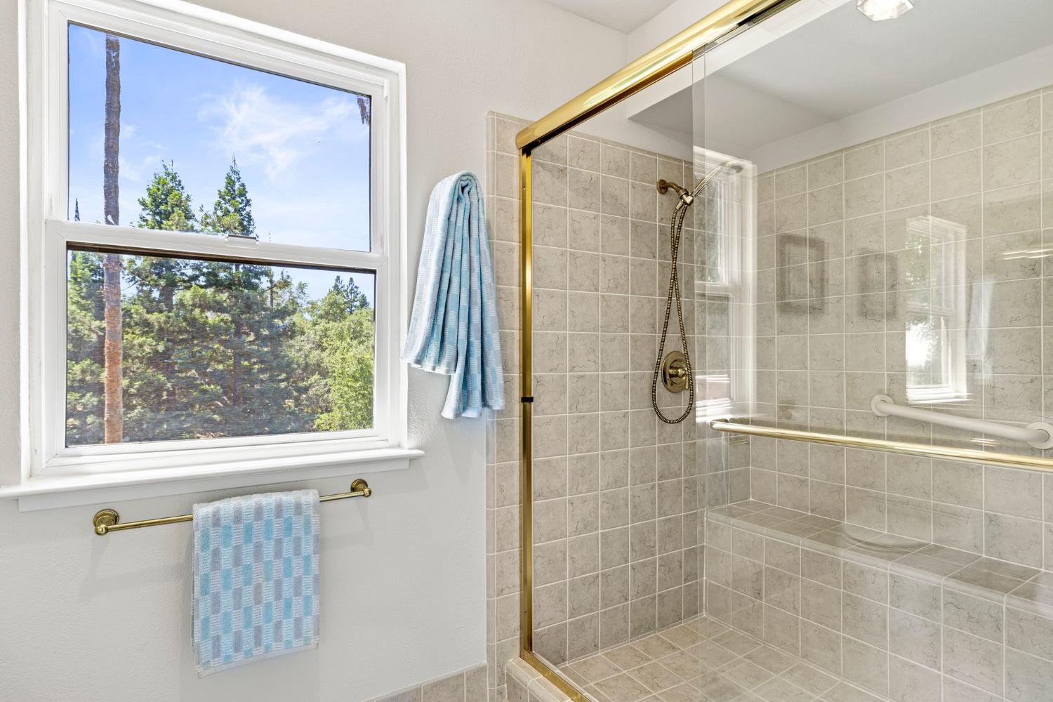 Detail Gallery Image 61 of 87 For 6127 Reservoir Ct, Granite Bay,  CA 95746 - 4 Beds | 4/1 Baths