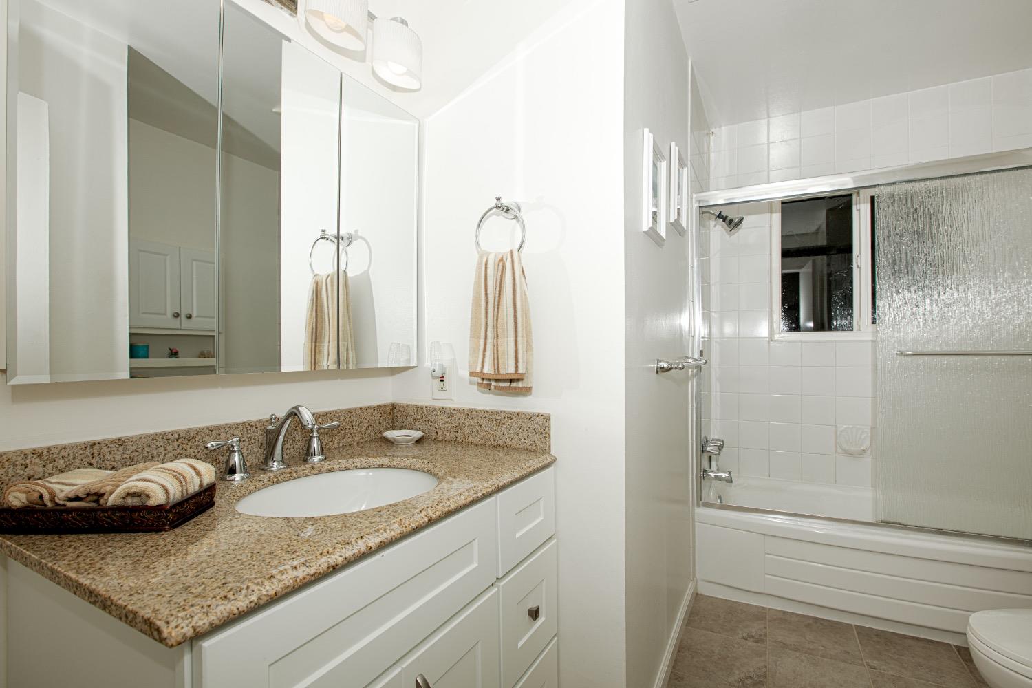 Detail Gallery Image 36 of 58 For 4889 Cherokee Dr, Concord,  CA 94521 - 4 Beds | 3 Baths