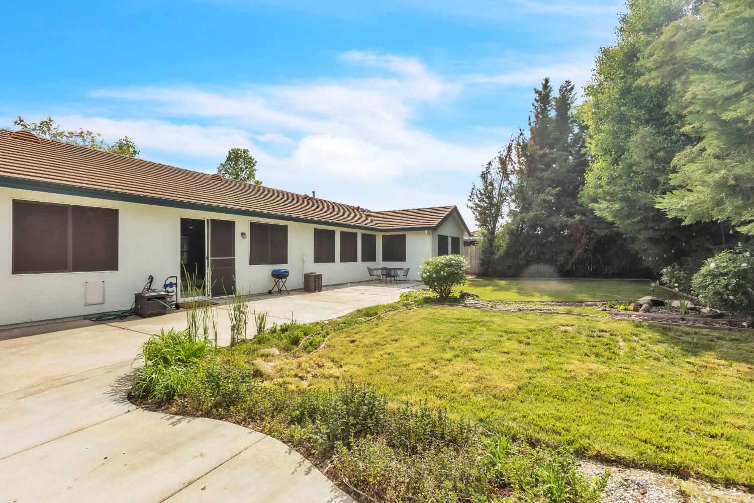 Detail Gallery Image 37 of 43 For 1073 Bronco Dr, Plumas Lake,  CA 95961 - 4 Beds | 2 Baths