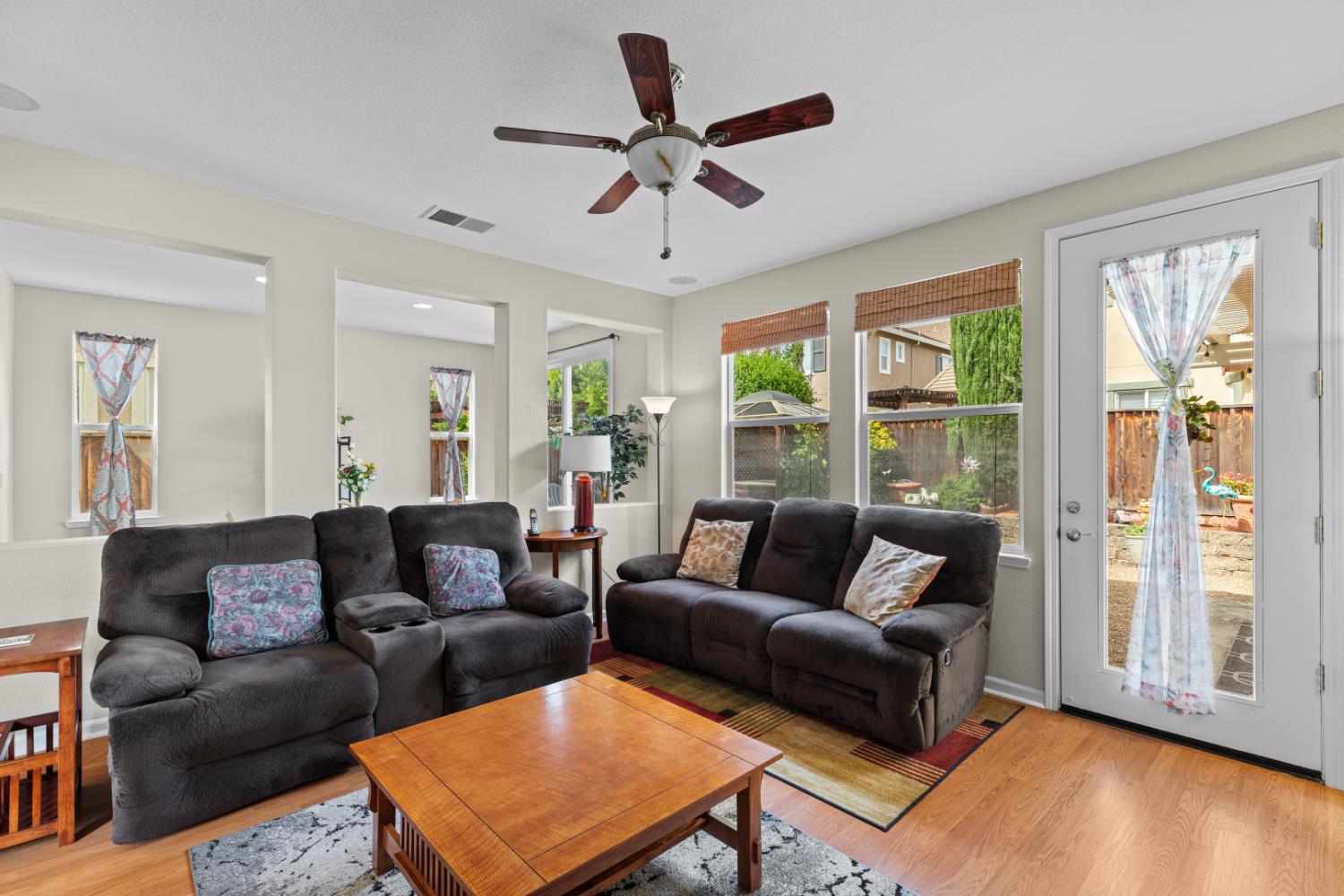 Detail Gallery Image 28 of 59 For 521 Mcdowell Way, Tracy,  CA 95377 - 4 Beds | 3 Baths