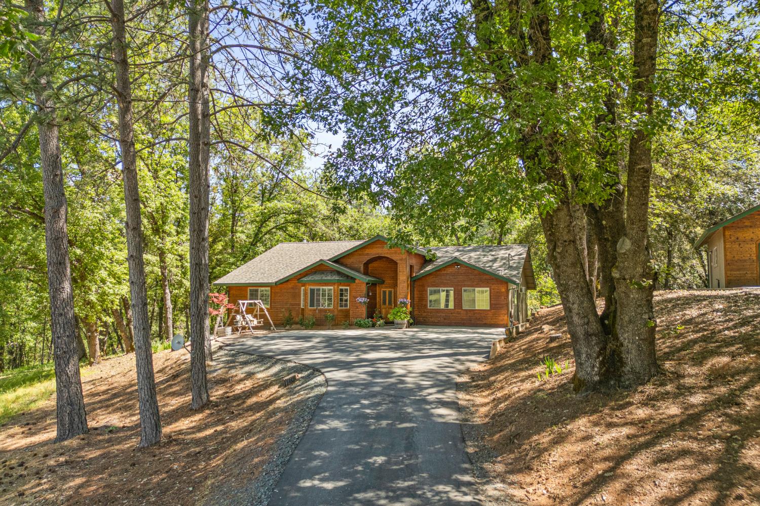 Auburn Road, Grass Valley, California image 4