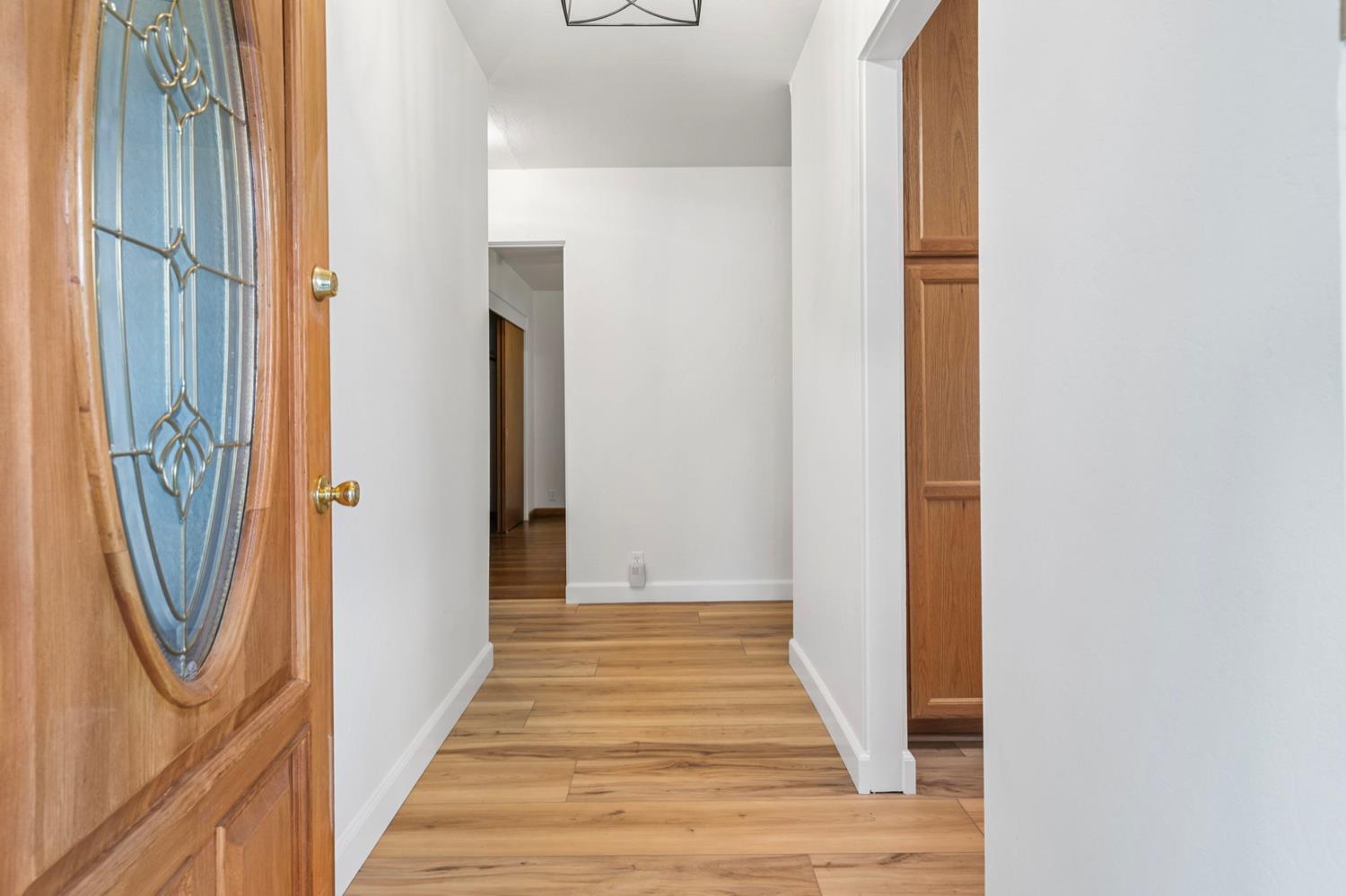 Detail Gallery Image 9 of 49 For 3920 S Escalon Bellota Rd, Farmington,  CA 95230 - 3 Beds | 1/1 Baths