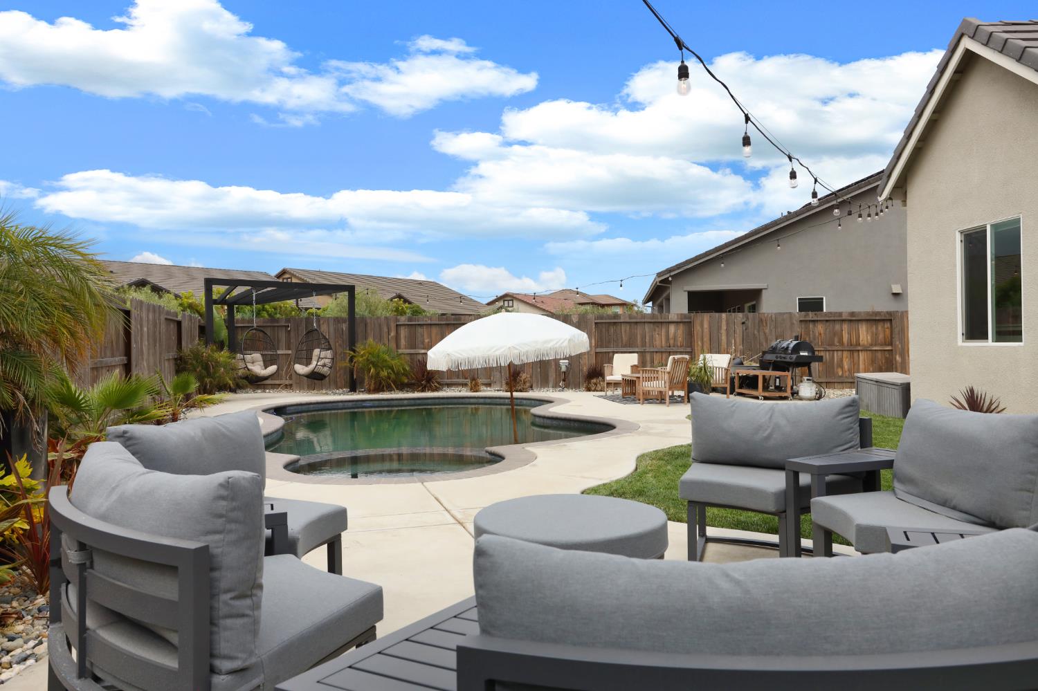 Detail Gallery Image 57 of 61 For 2134 Rambutan Pl, Manteca,  CA 95337 - 5 Beds | 3/1 Baths