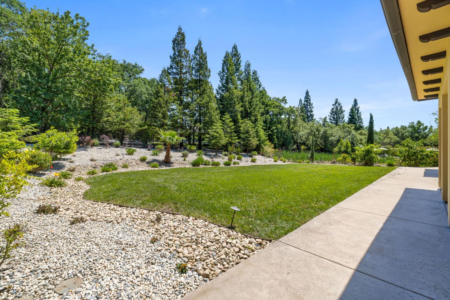 Detail Gallery Image 90 of 98 For 5521 Monte Claire Ln, Loomis,  CA 95650 - 6 Beds | 6/1 Baths